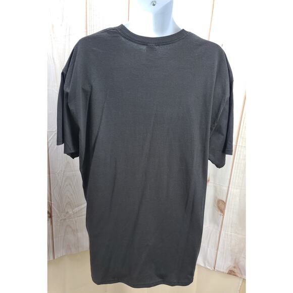 Hanes Men XL Graphic Black Cotton T-Shirt American Flag "These Colors Don't Run" - Picture 3 of 5